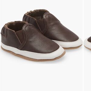 Robeez crib shoes 6-12m